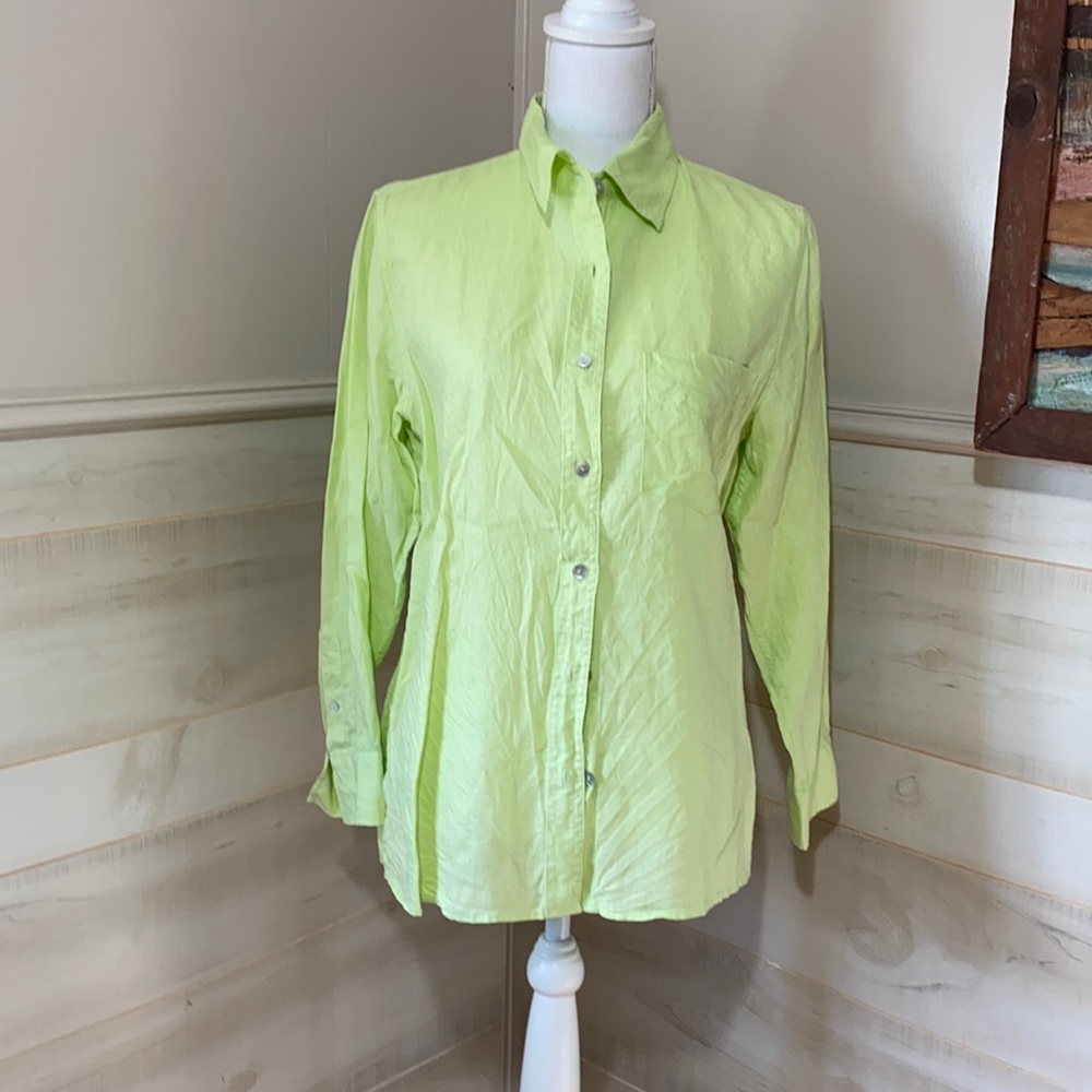 David n M linen shirt